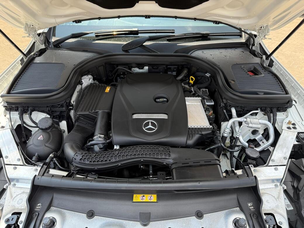 MERCEDES BENZ GLC 250 4MATIC thumbnail 16
