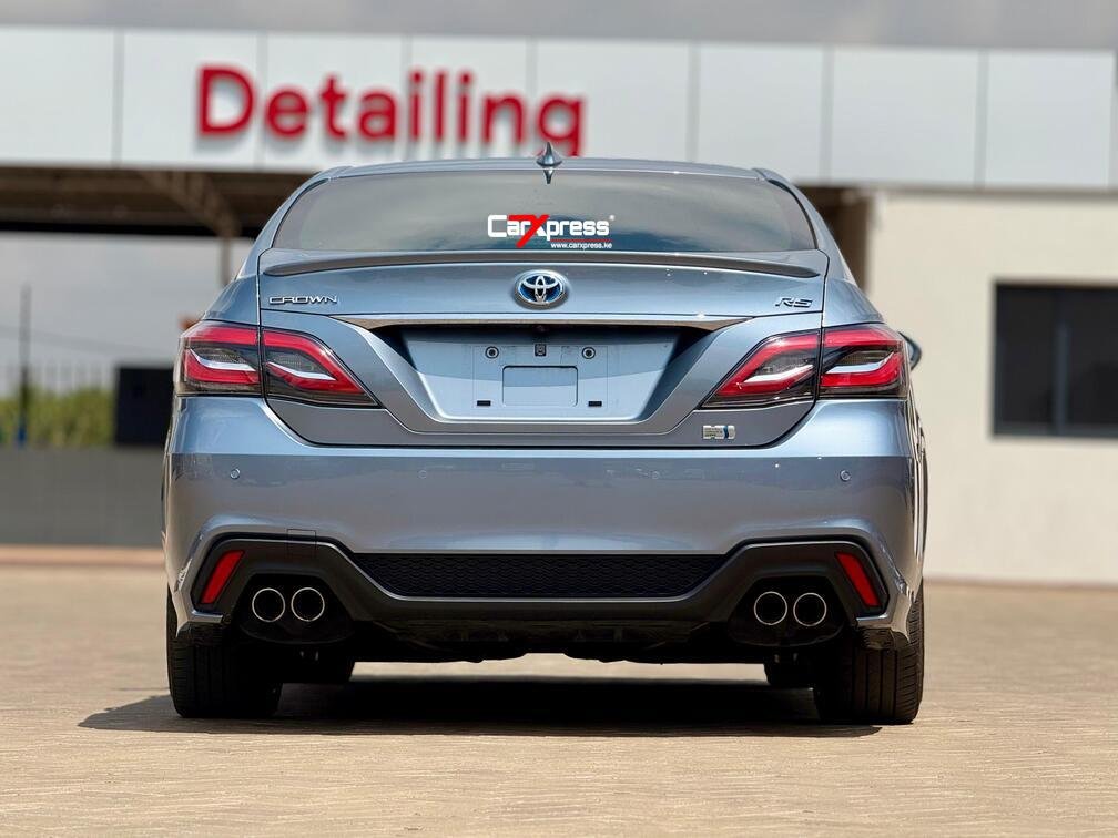 TOYOTA CROWN RS HYBRID thumbnail 4