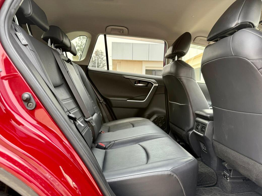 TOYOTA RAV 4 thumbnail 13