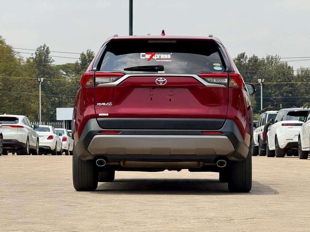 TOYOTA RAV 4 thumbnail 4