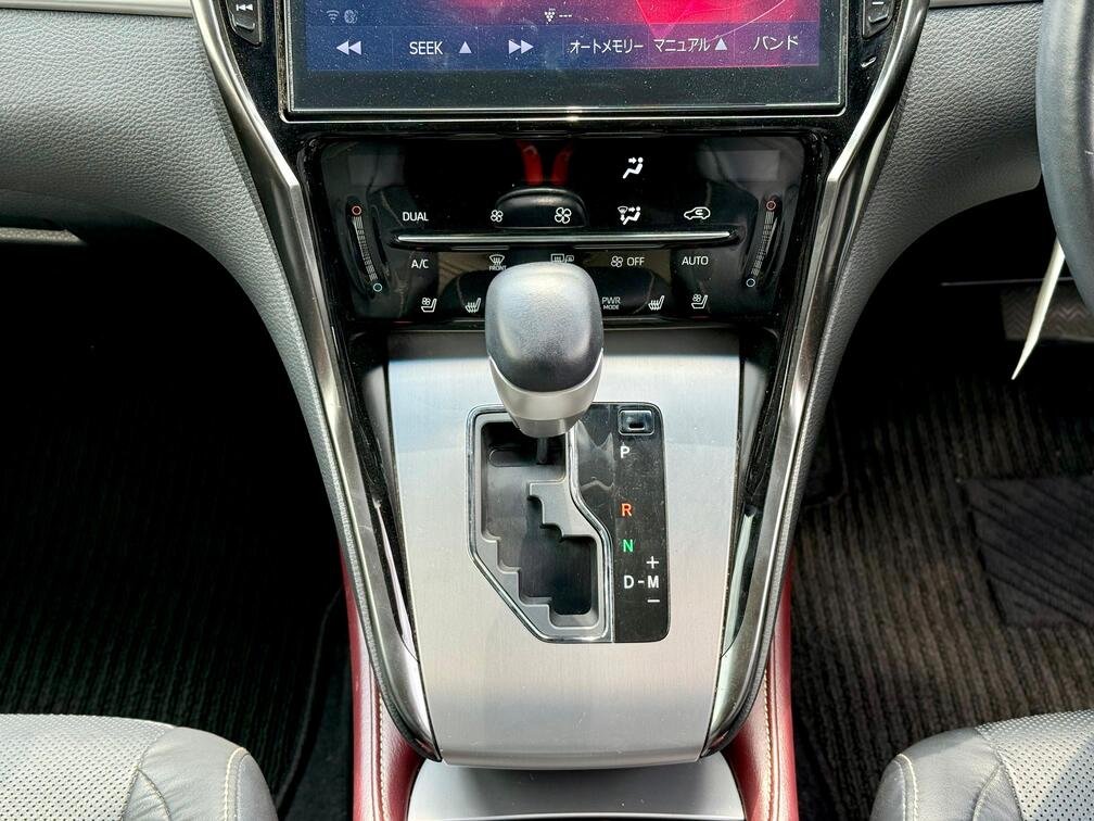 TOYOTA HARRIER thumbnail 14