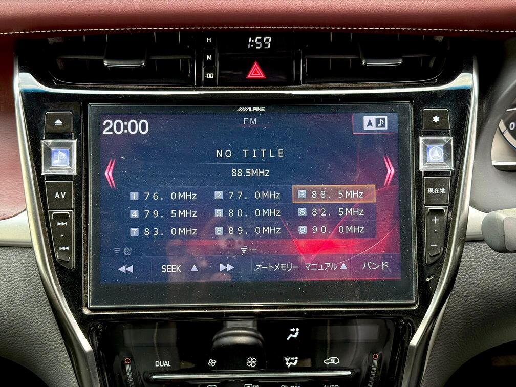 TOYOTA HARRIER thumbnail 12