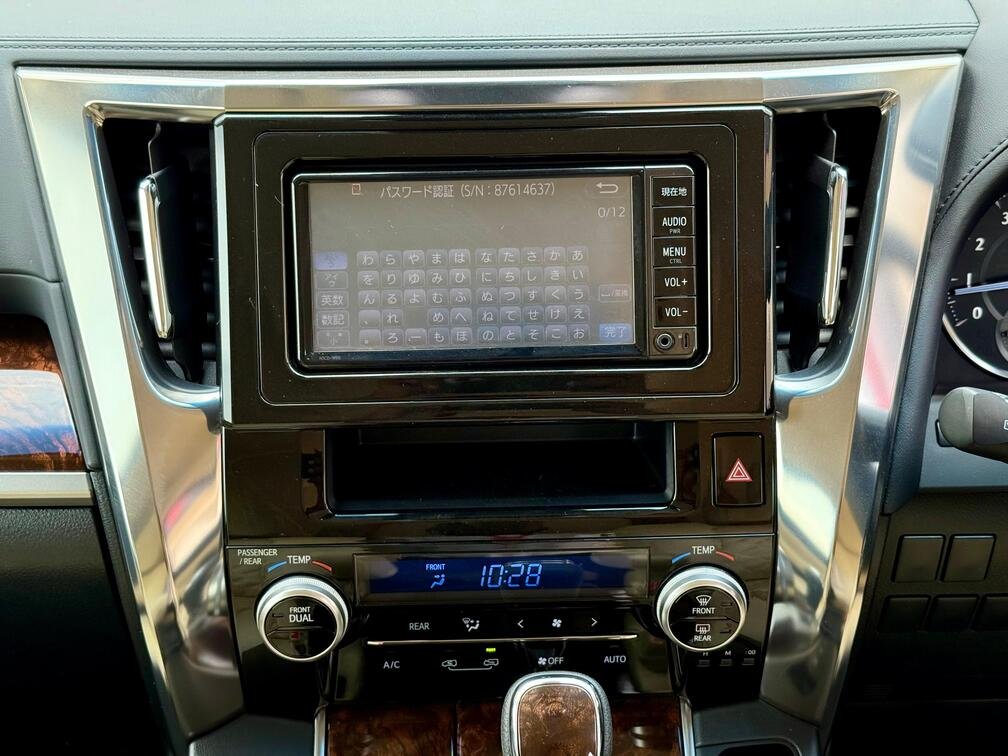 TOYOTA VELLFIRE thumbnail 12
