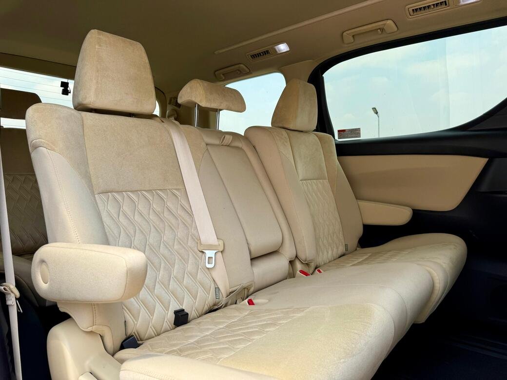 TOYOTA VELLFIRE thumbnail 17