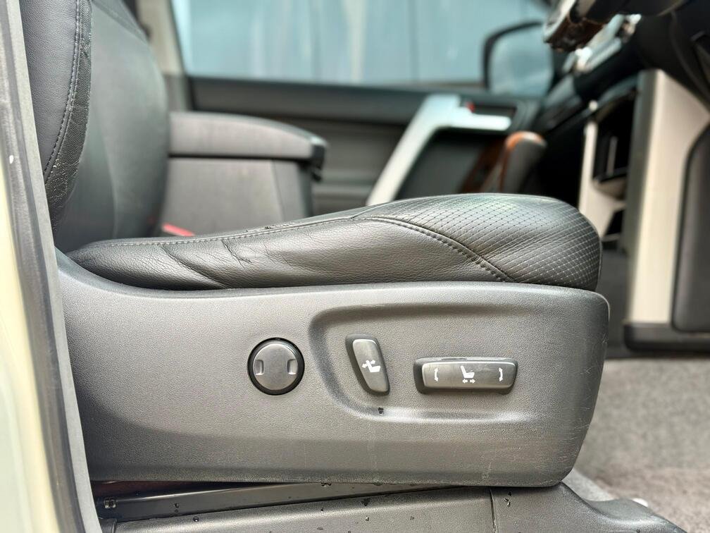 TOYOTA LAND CRUISER PRADO TX {WITH 2016 FACELIFT} thumbnail 12