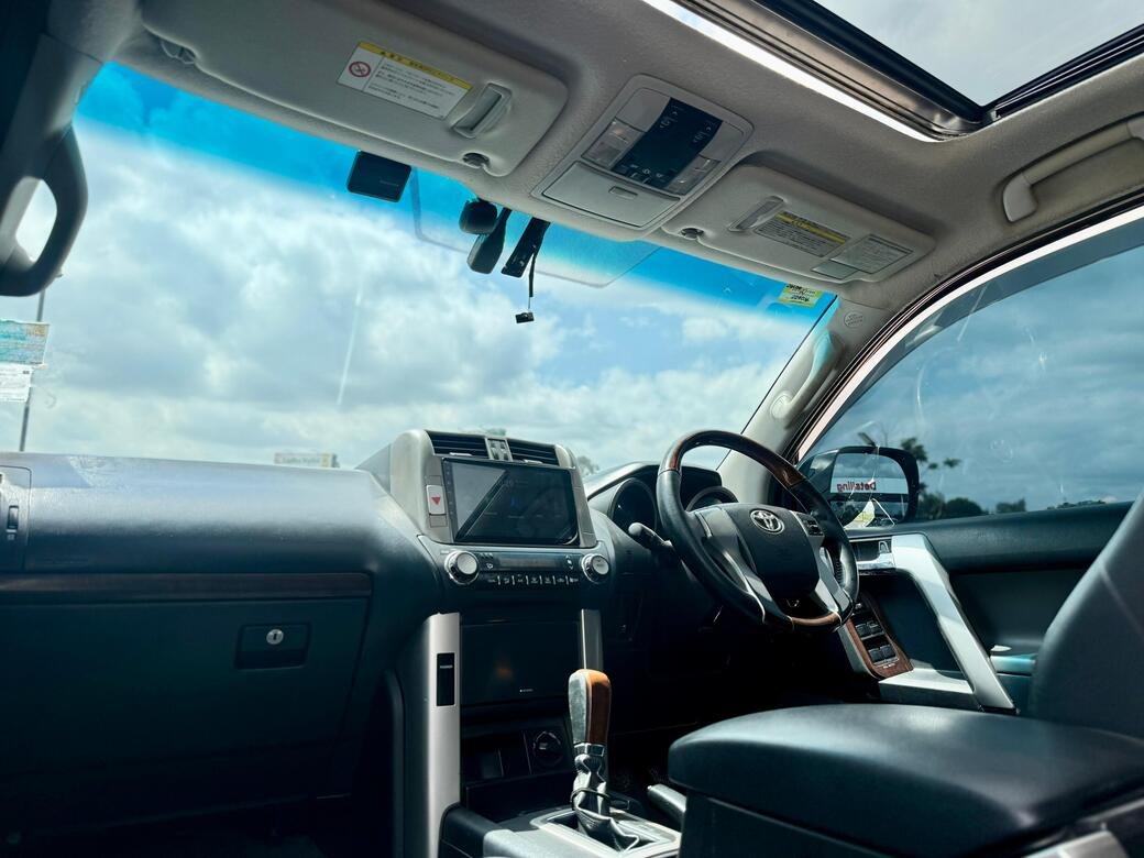 TOYOTA LAND CRUISER PRADO TX {WITH 2016 FACELIFT} thumbnail 13