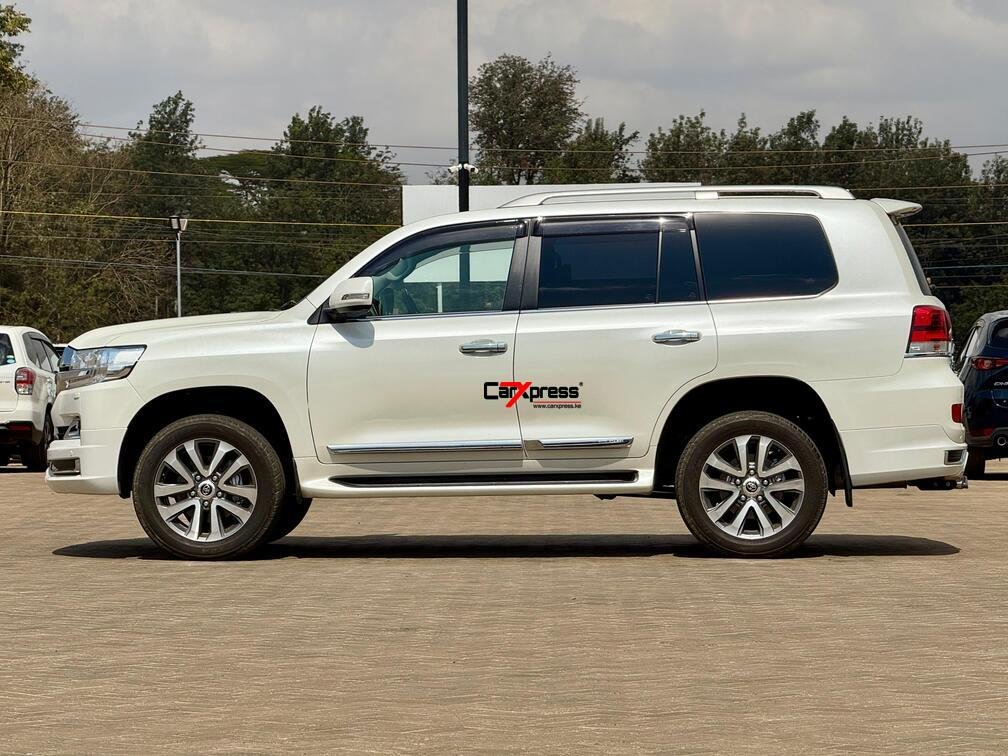 TOYOTA LAND CRUISER ZX V8 thumbnail 5