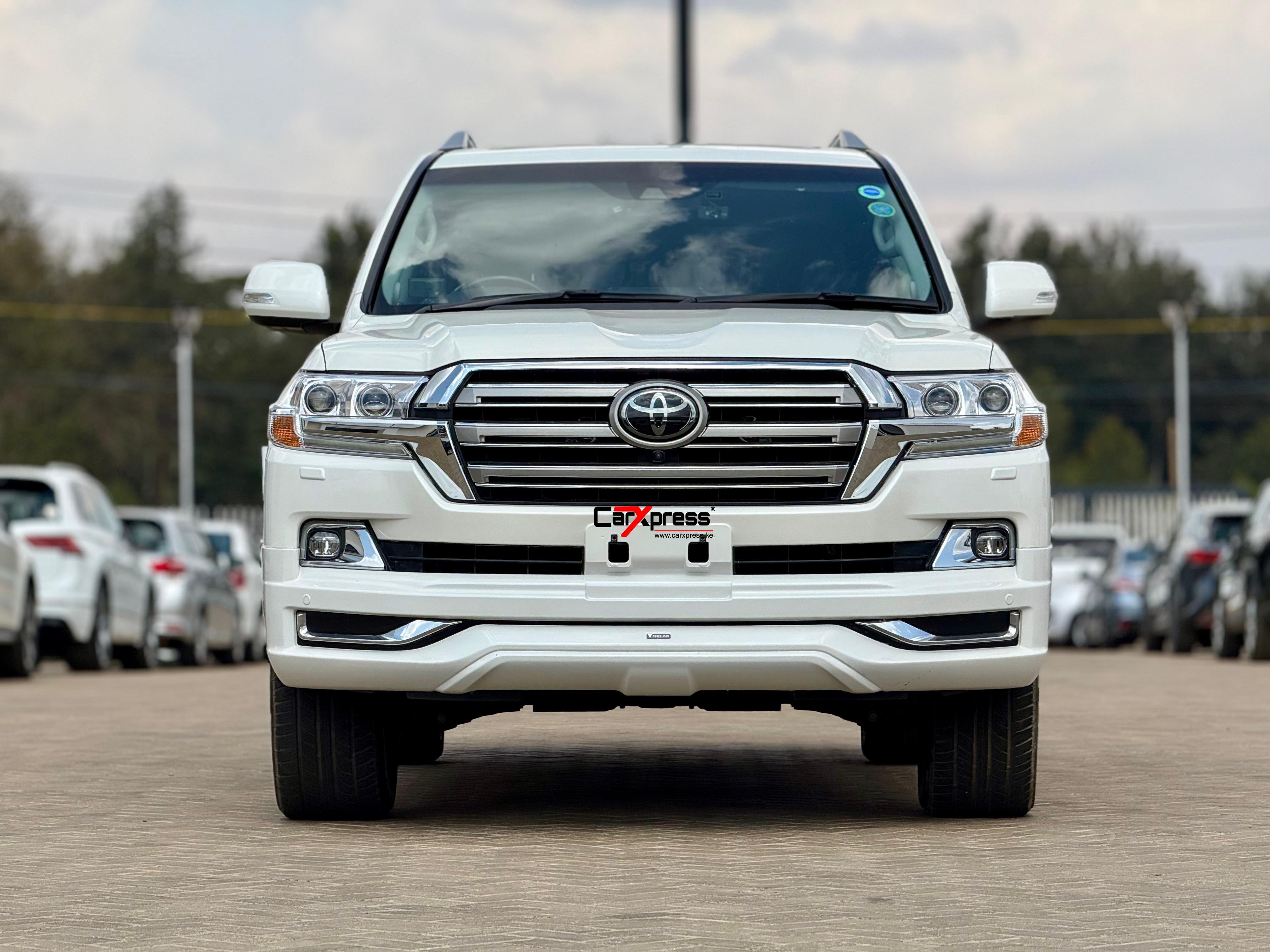 TOYOTA LAND CRUISER ZX V8 thumbnail 3