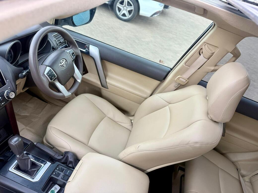 TOYOTA LAND CRUISER PRADO TXL thumbnail 14
