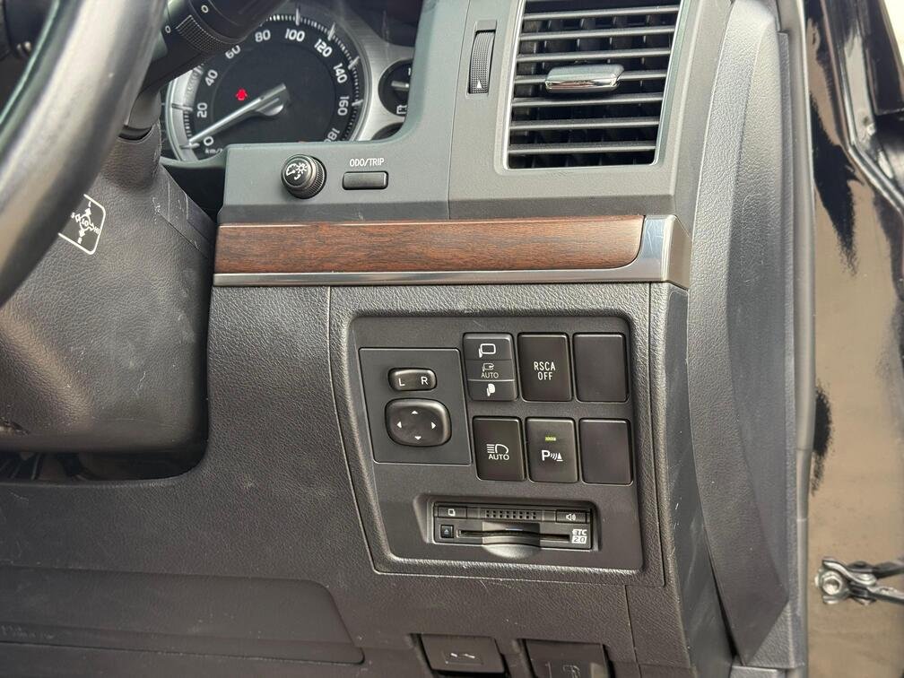 TOYOTA LAND CRUISER ZX V8 thumbnail 16