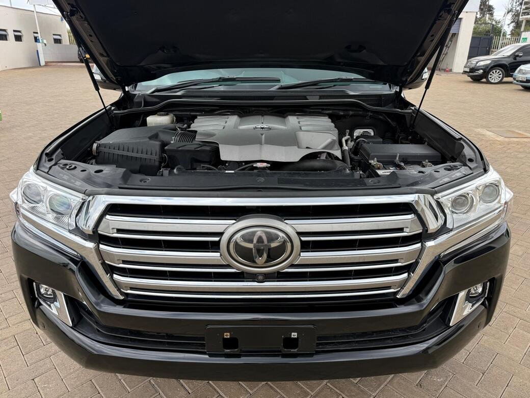 TOYOTA LAND CRUISER ZX V8 thumbnail 21