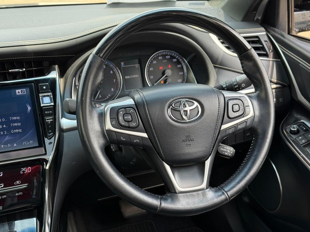 TOYOTA HARRIER thumbnail 14