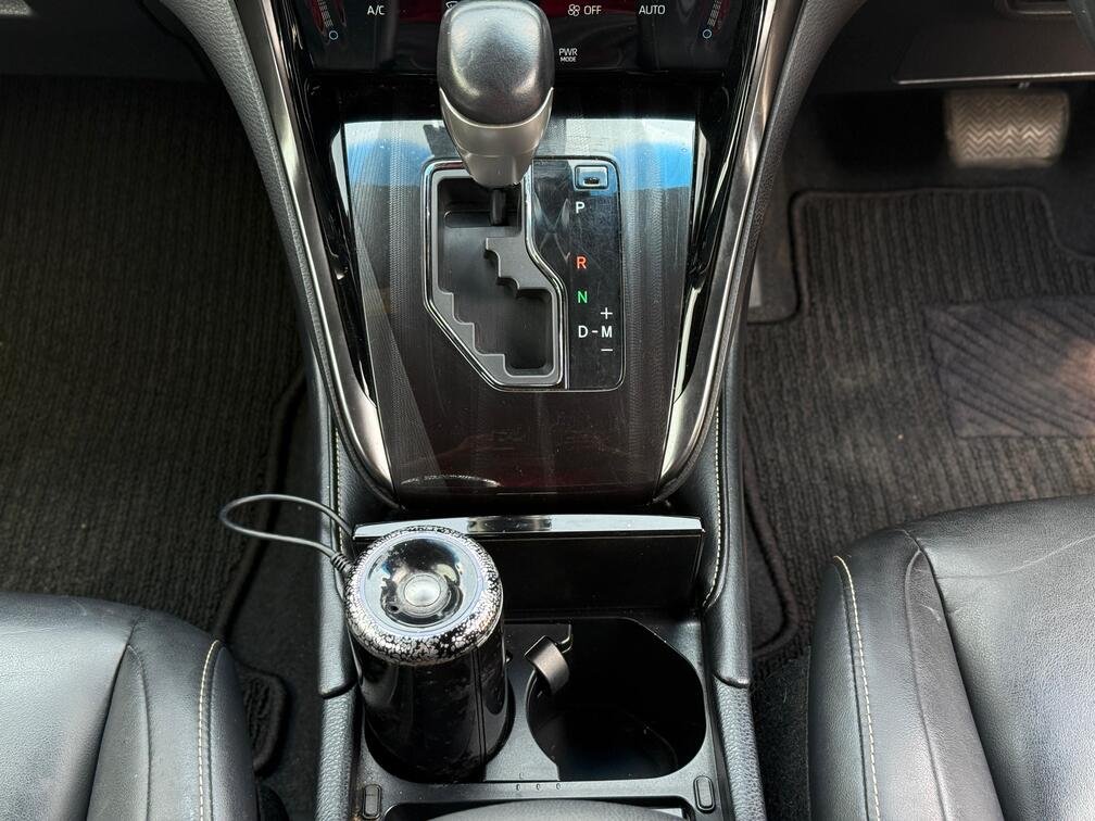 TOYOTA HARRIER thumbnail 13