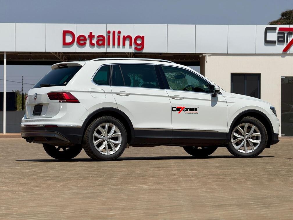 VOLKSWAGEN TIGUAN thumbnail 6