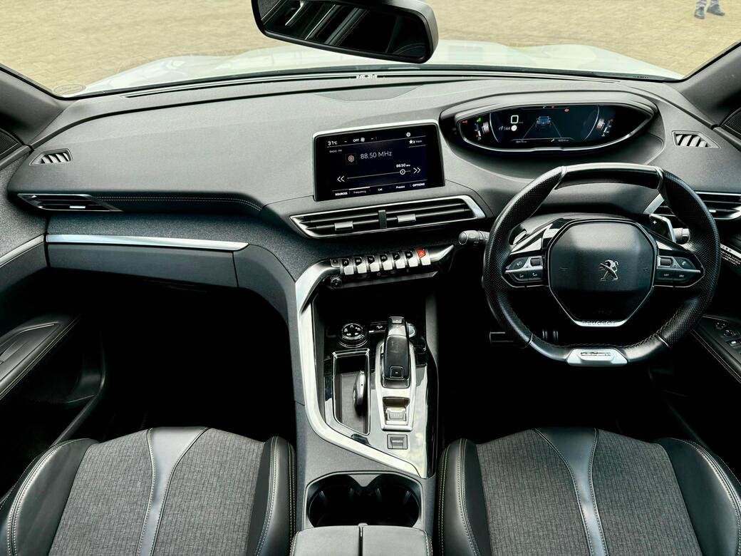 PEUGEOT 3008 GT-LINE thumbnail 11
