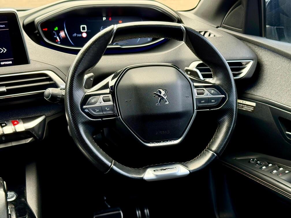 PEUGEOT 3008 GT-LINE thumbnail 14