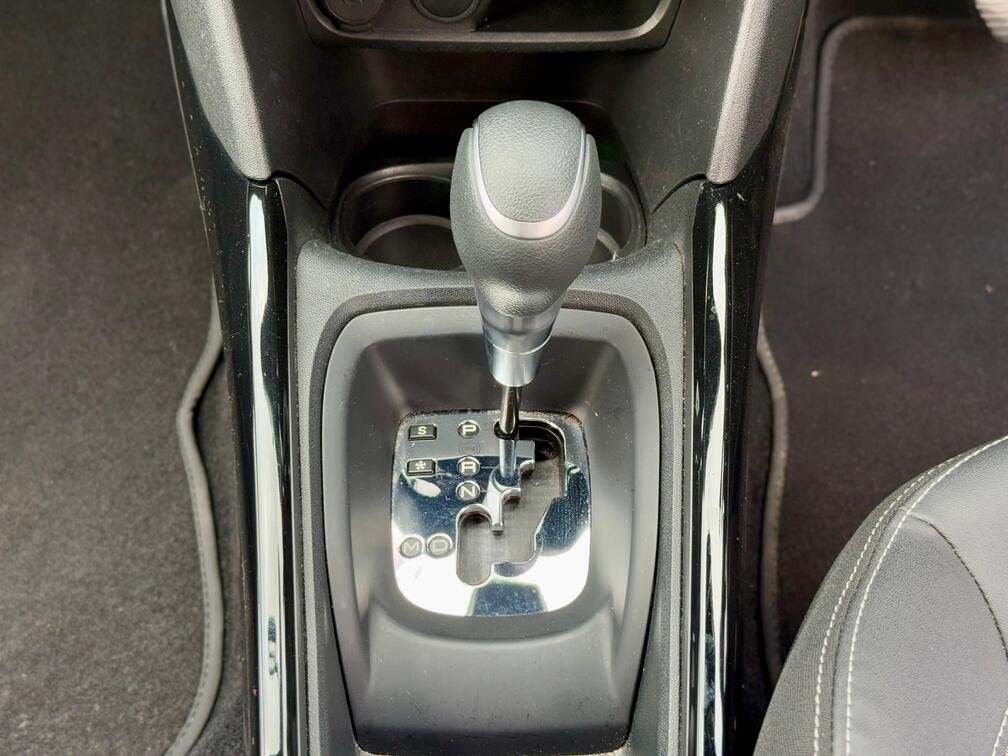 PEUGEOT 2008 thumbnail 14