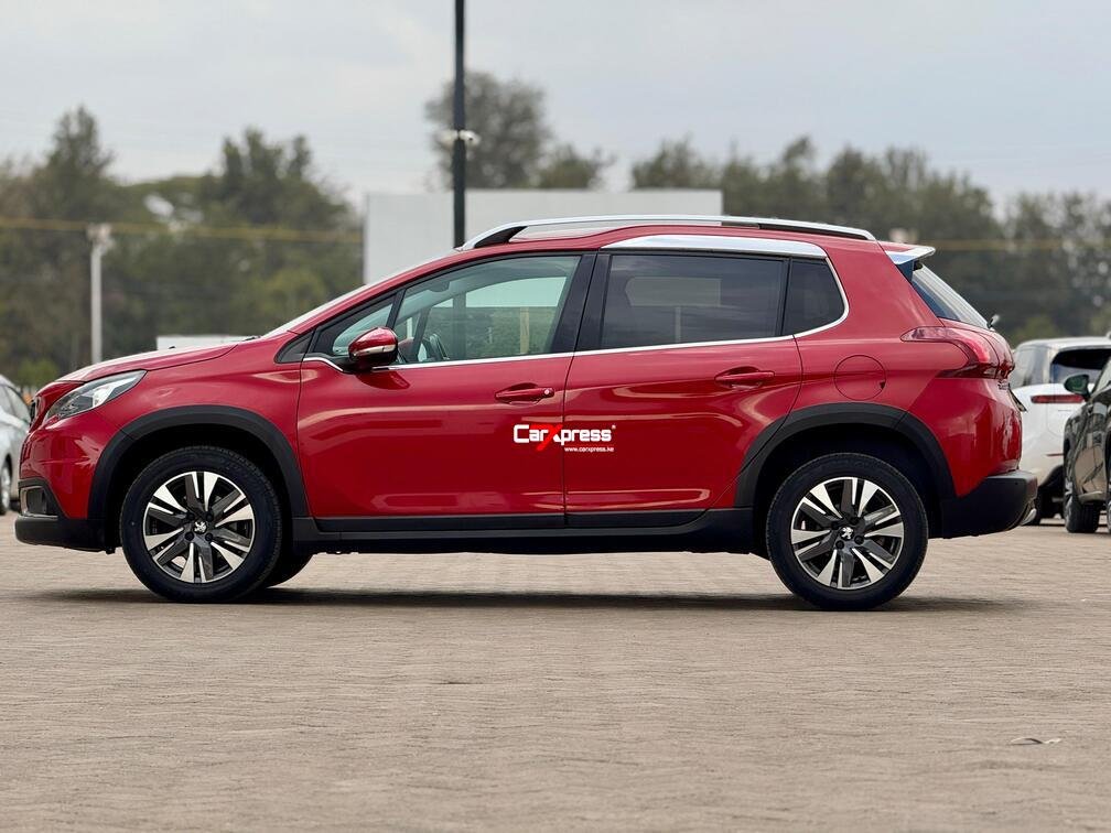 PEUGEOT 2008 thumbnail 8