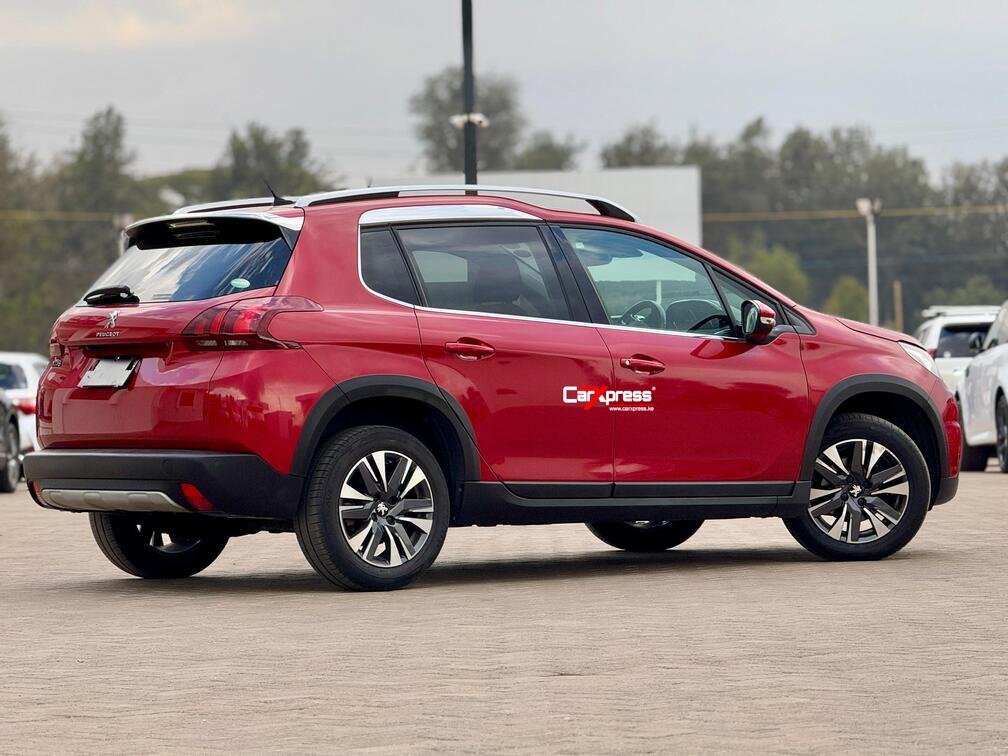 PEUGEOT 2008 thumbnail 6