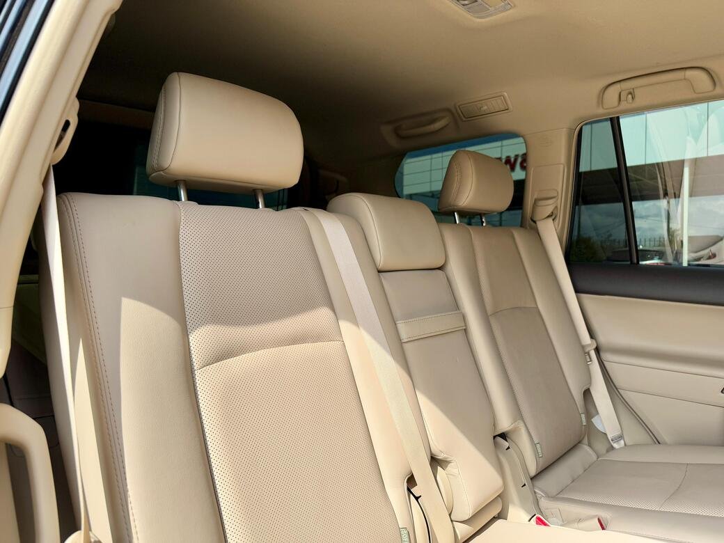 TOYOTA LAND CRUISER PRADO VXL thumbnail 20