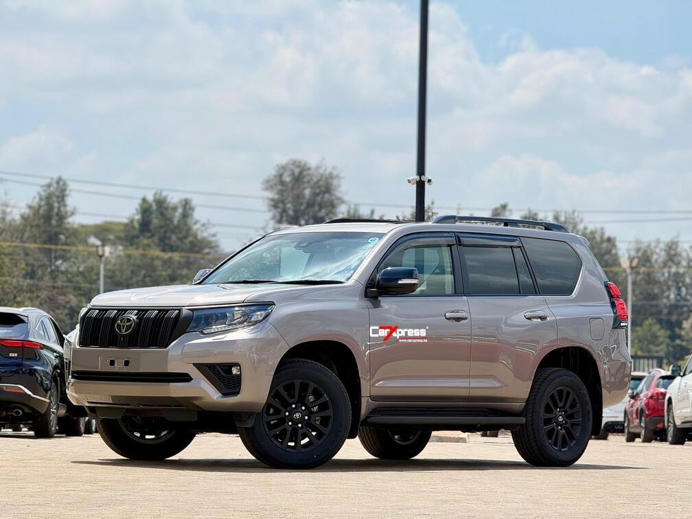 TOYOTA LAND CRUISER PRADO TXL thumbnail 6