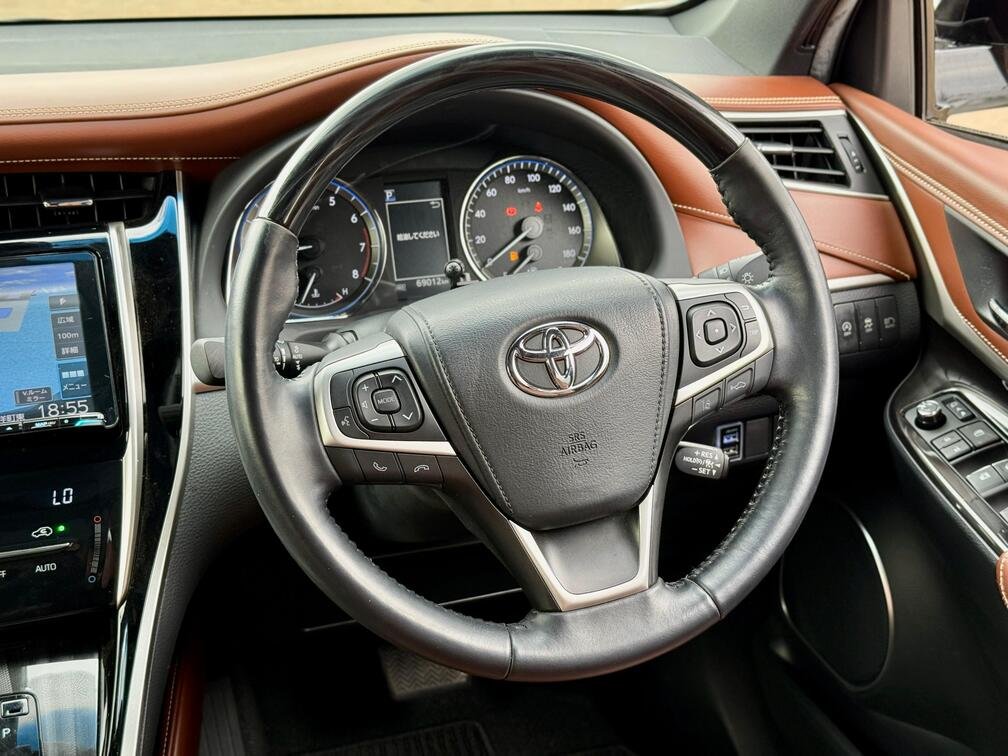TOYOTA HARRIER thumbnail 15