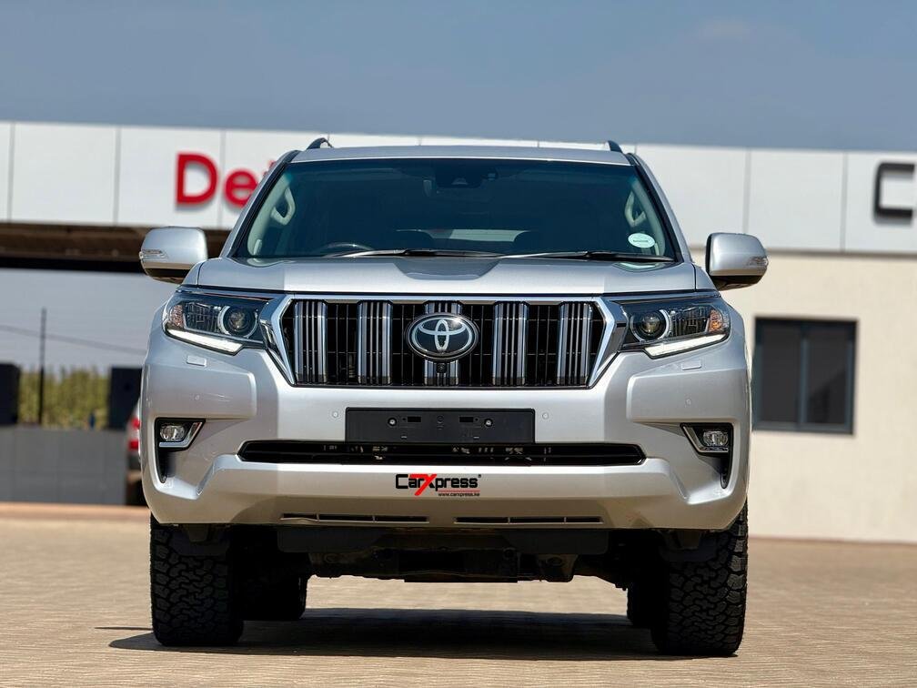 TOYOTA LAND CRUISER PRADO VXL thumbnail 3