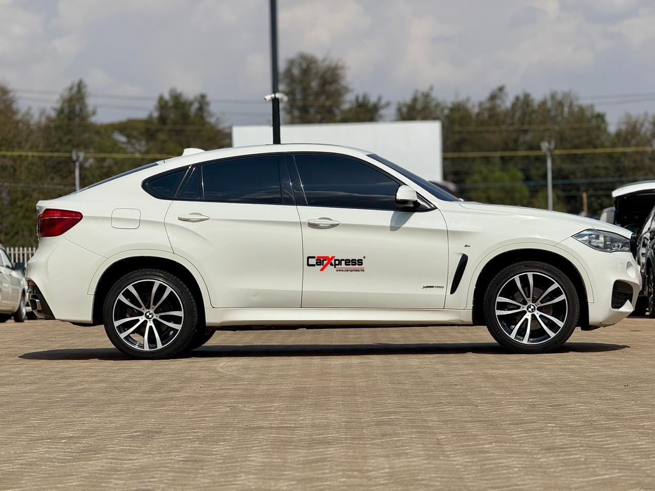 BMW X6 XDRIVE 35i thumbnail 6