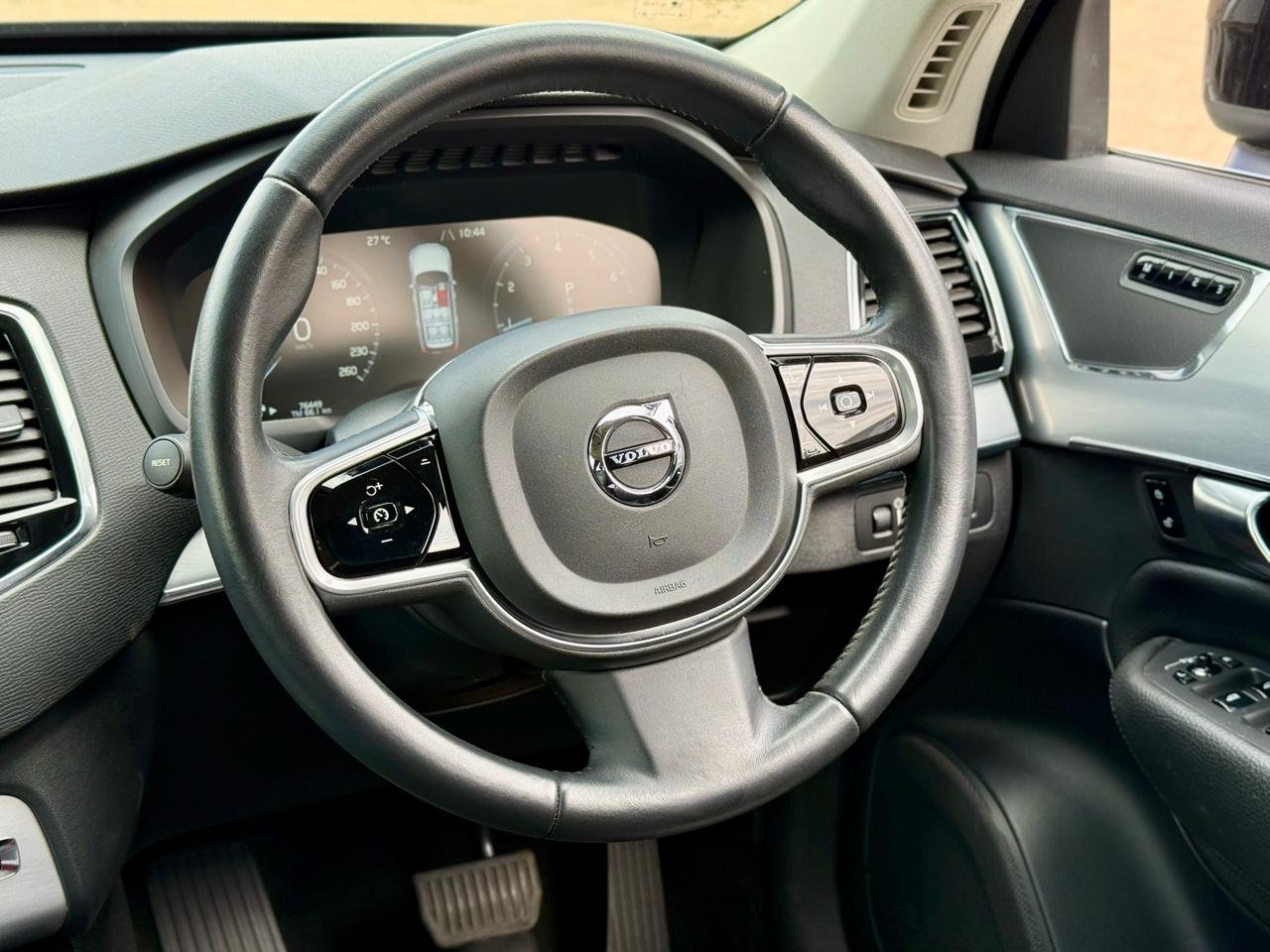 VOLVO XC90 T5 POLESTAR thumbnail 9
