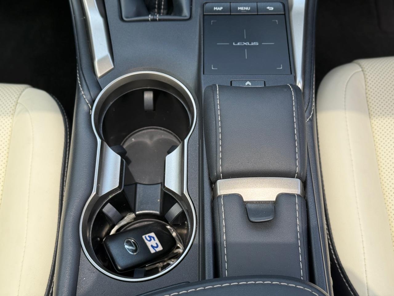 LEXUS NX 300 thumbnail 14