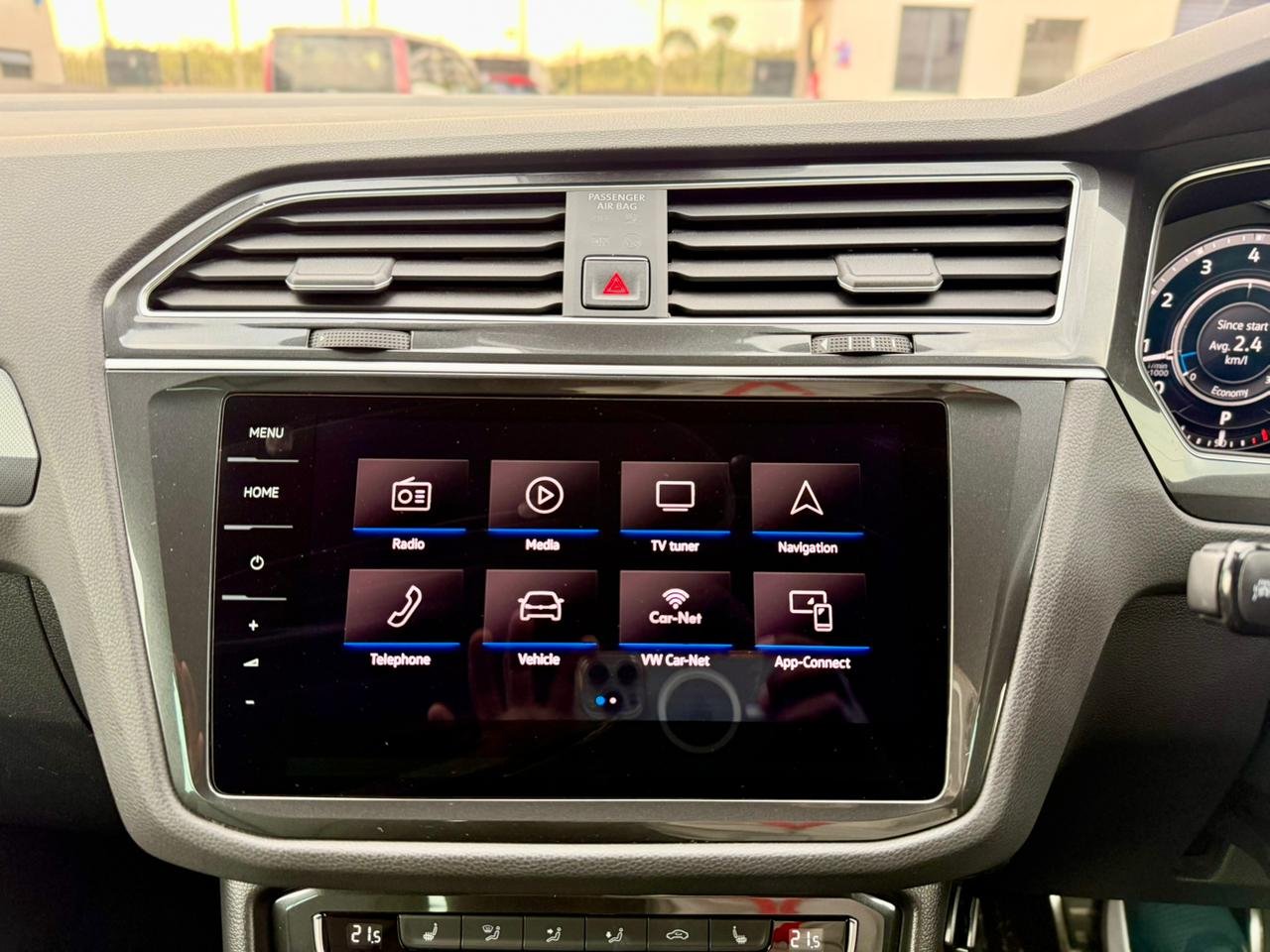 VOLKSWAGEN TIGUAN R-LINE thumbnail 13