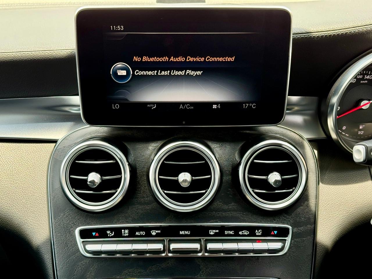 MERCEDES BENZ GLC 250 4MATIC COUPE thumbnail 12