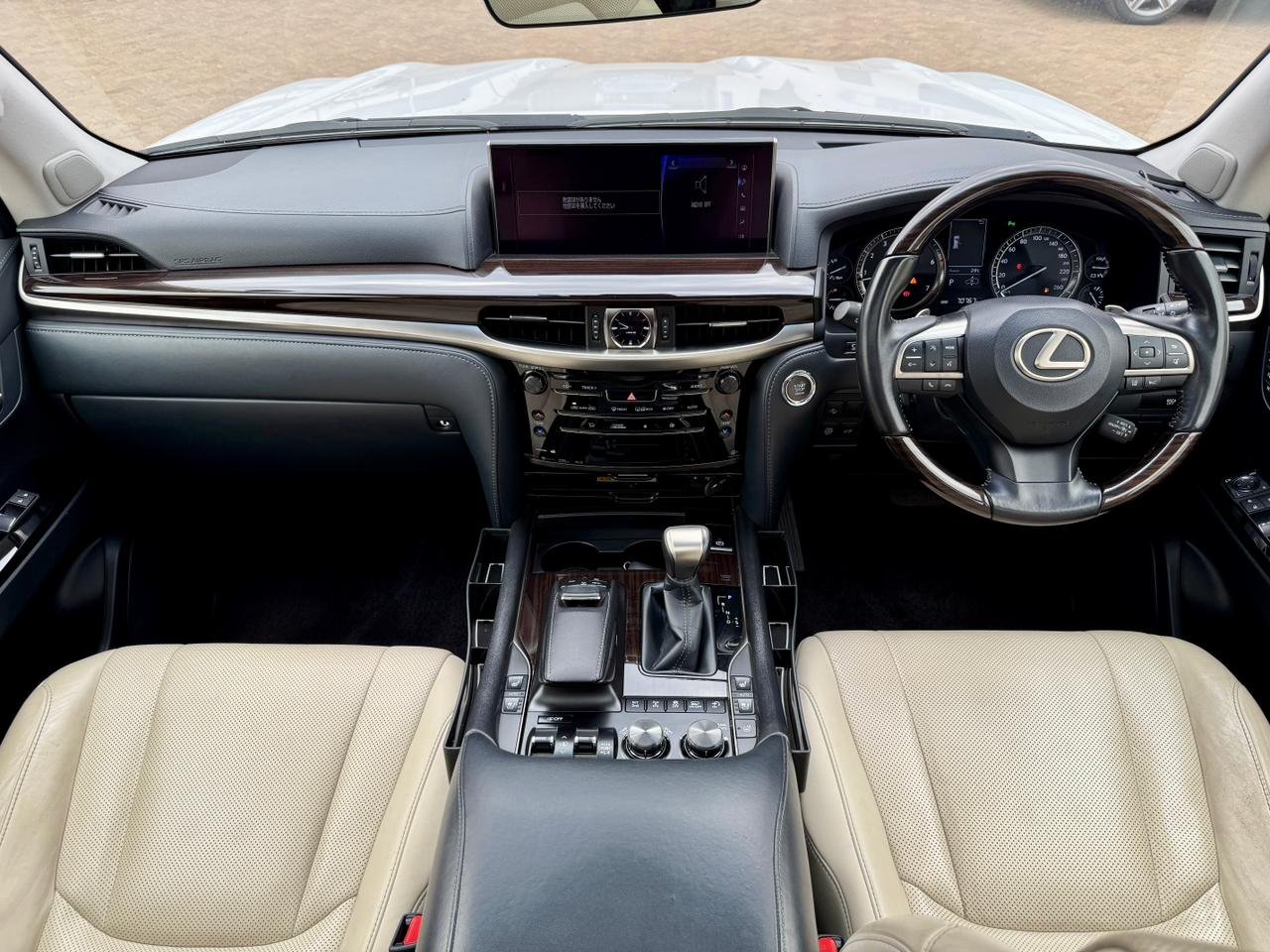 LEXUS LX570 thumbnail 11
