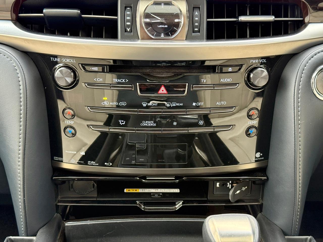 LEXUS LX570 thumbnail 12