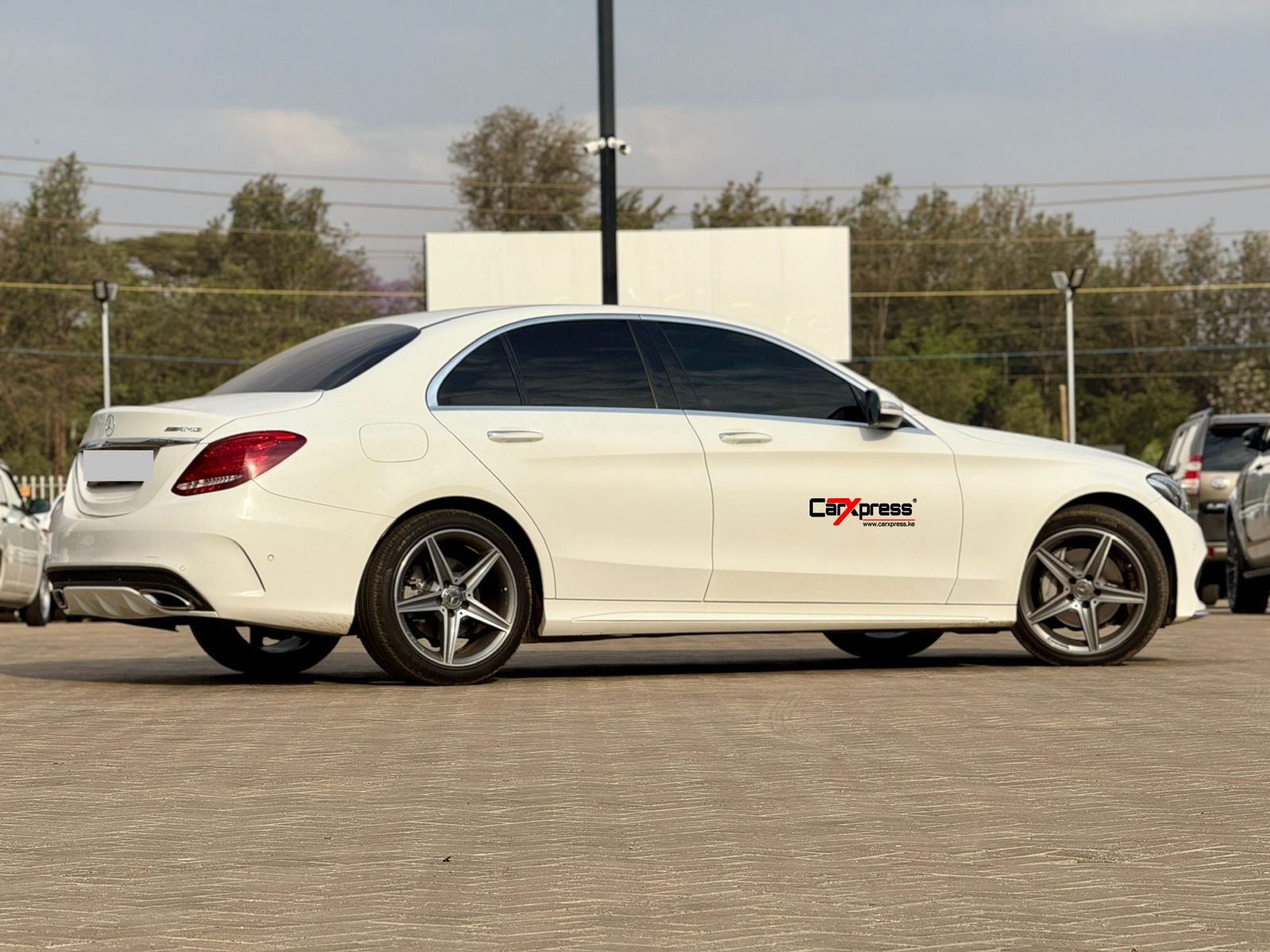 MERCEDES BENZ C200 W205 thumbnail 6