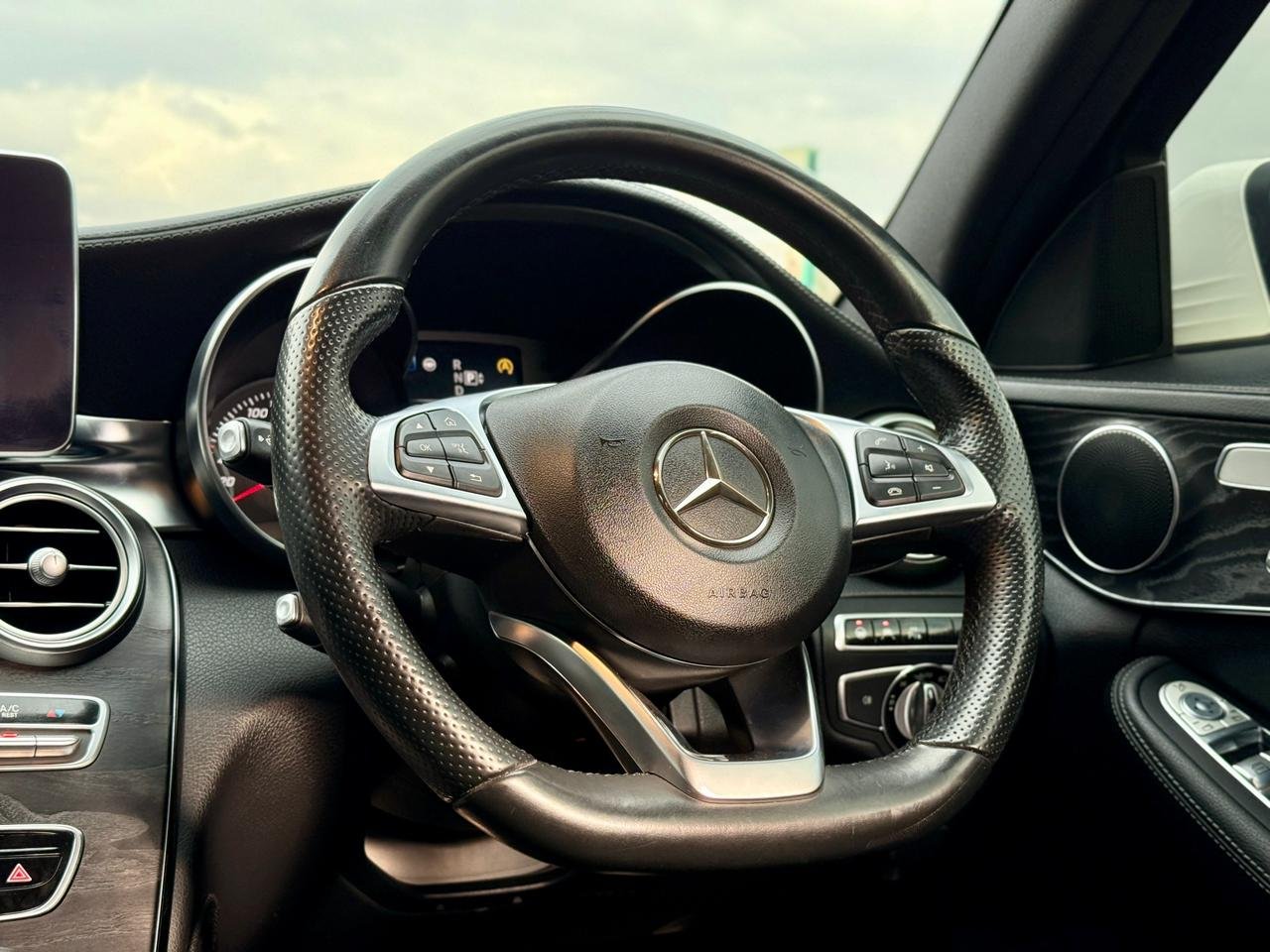 MERCEDES BENZ C200 W205 thumbnail 16