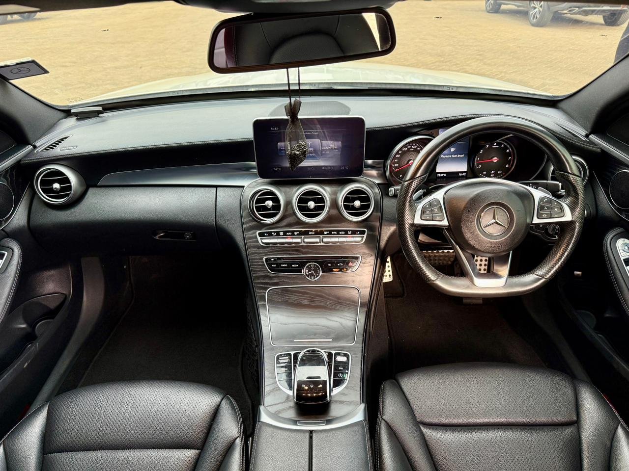 MERCEDES BENZ C200 W205 thumbnail 11