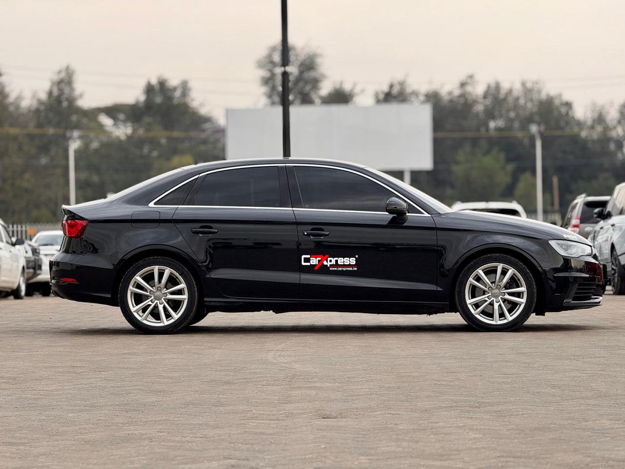 AUDI A3 TFSI QUATTRO SEDAN thumbnail 8