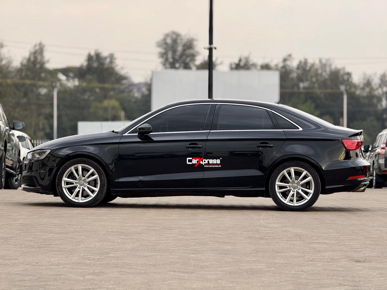 AUDI A3 TFSI QUATTRO SEDAN thumbnail 7