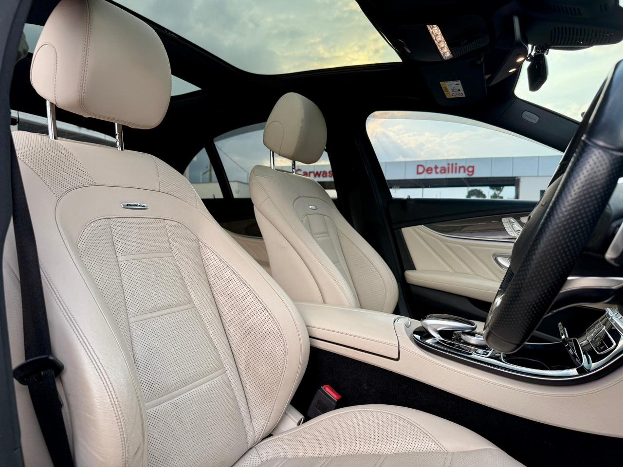 MERCEDES BENZ E43 AMG thumbnail 10
