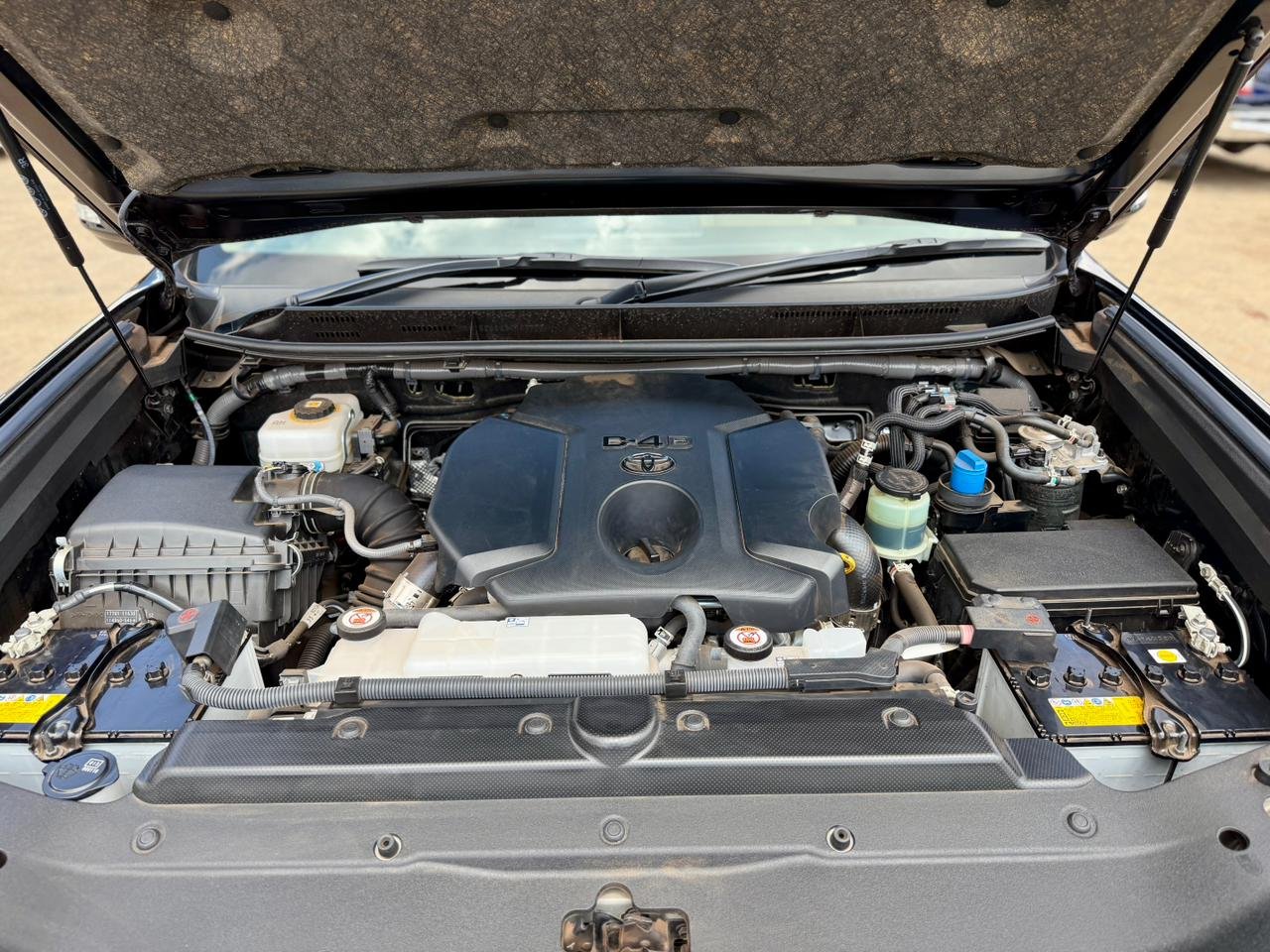 TOYOTA LAND CRUISER PRADO TZG thumbnail 22
