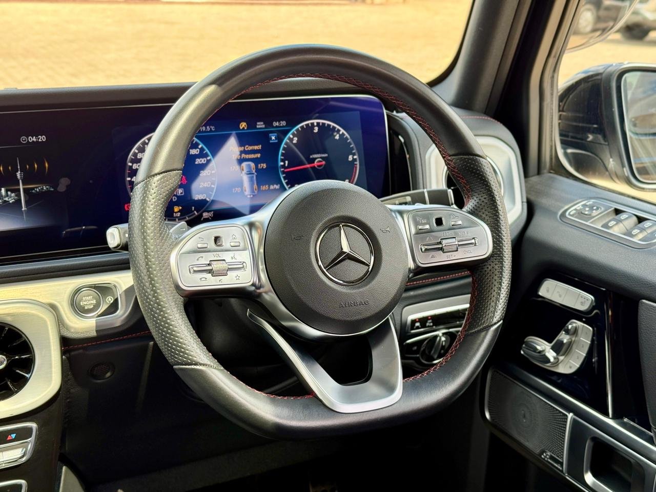 MERCEDES BENZ G350d G-WAGON thumbnail 15