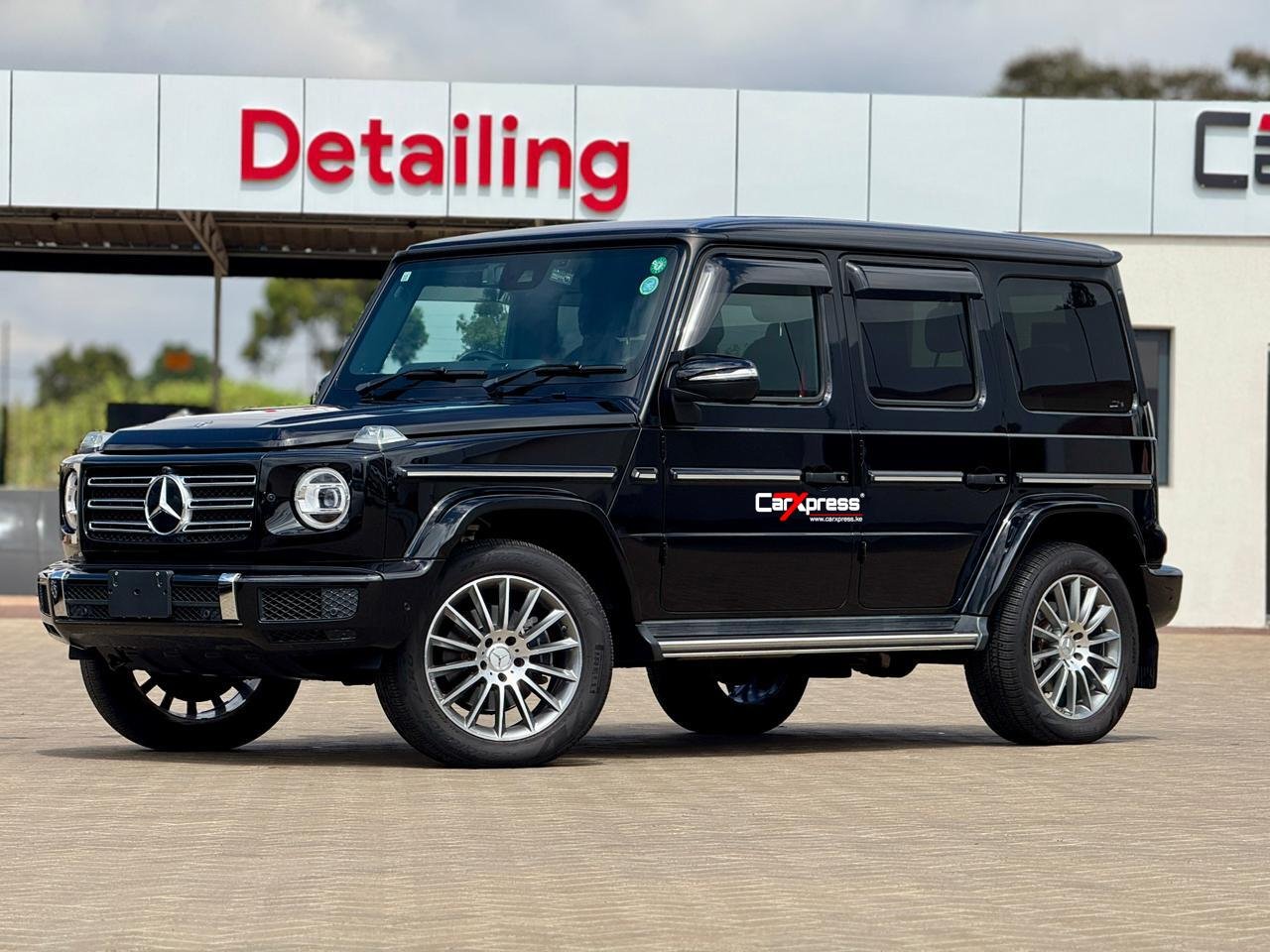 MERCEDES BENZ G350d G-WAGON thumbnail 7