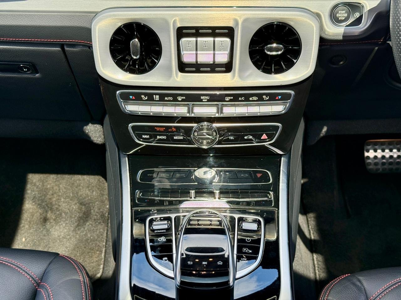 MERCEDES BENZ G350d G-WAGON thumbnail 13