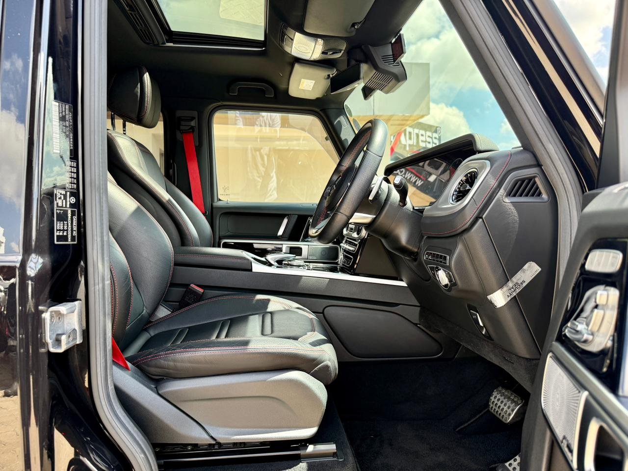 MERCEDES BENZ G350d G-WAGON thumbnail 9