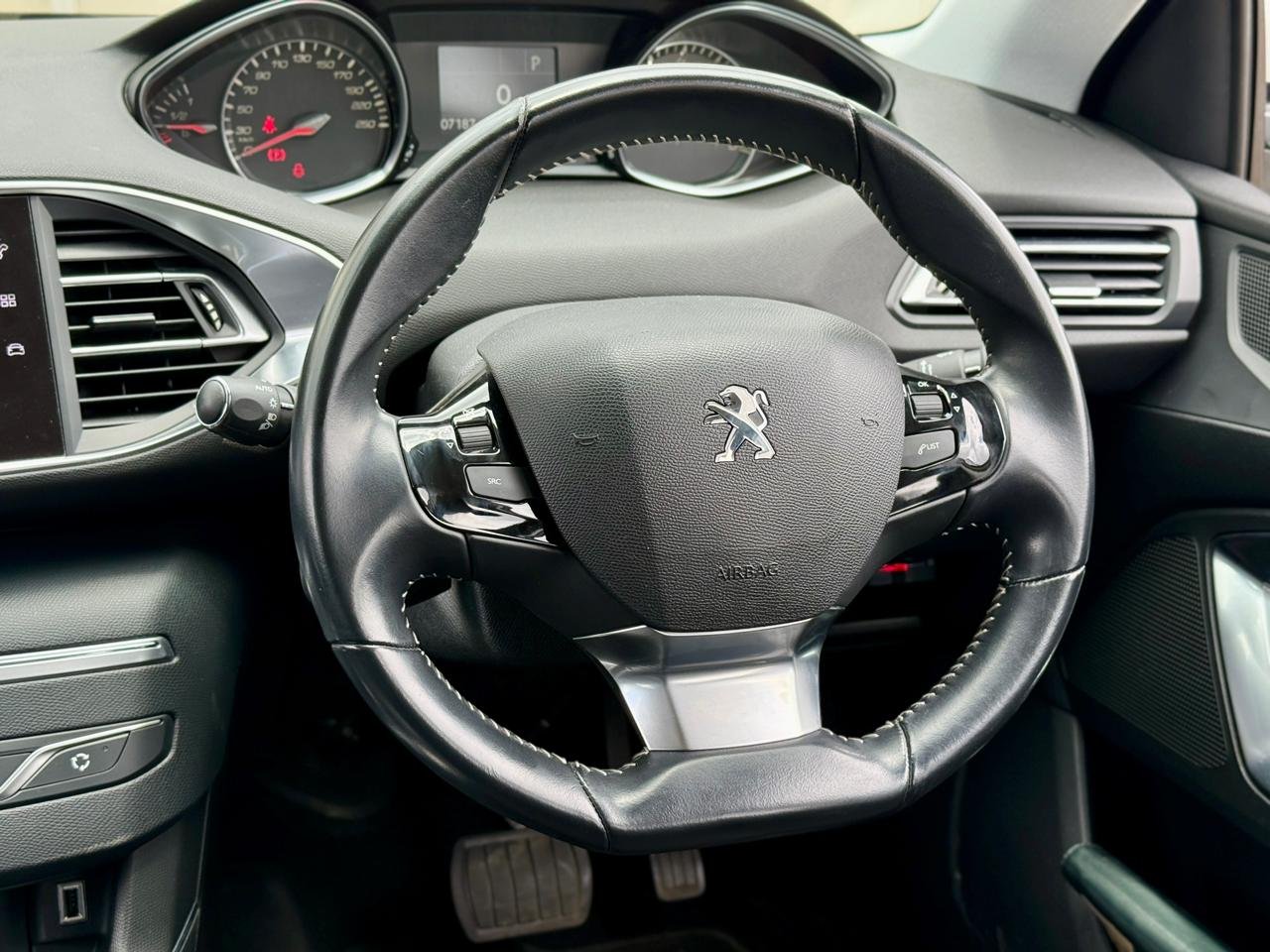 PEUGEOT 308 thumbnail 14