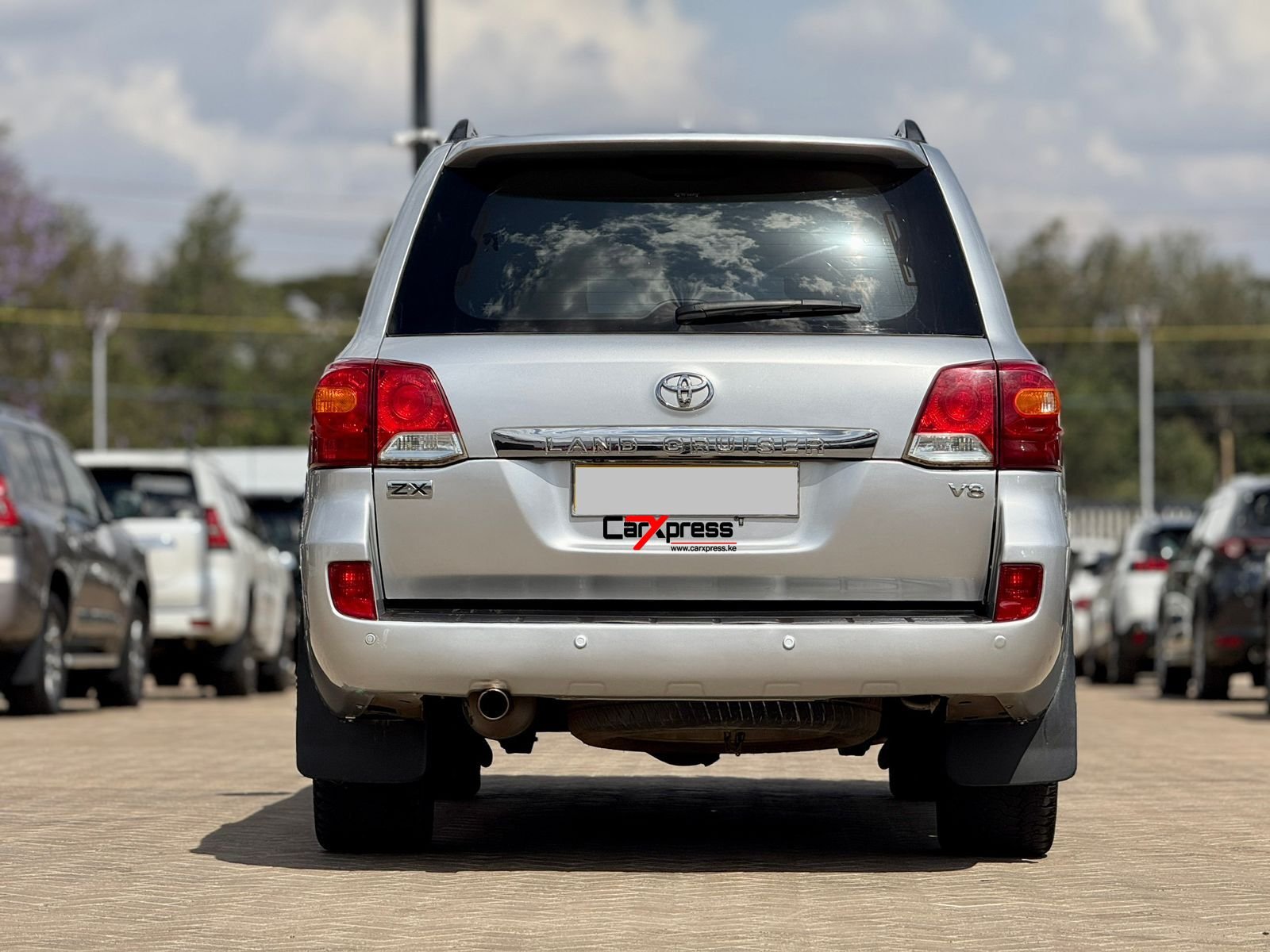 TOYOTA LAND CRUISER ZX V8 thumbnail 4