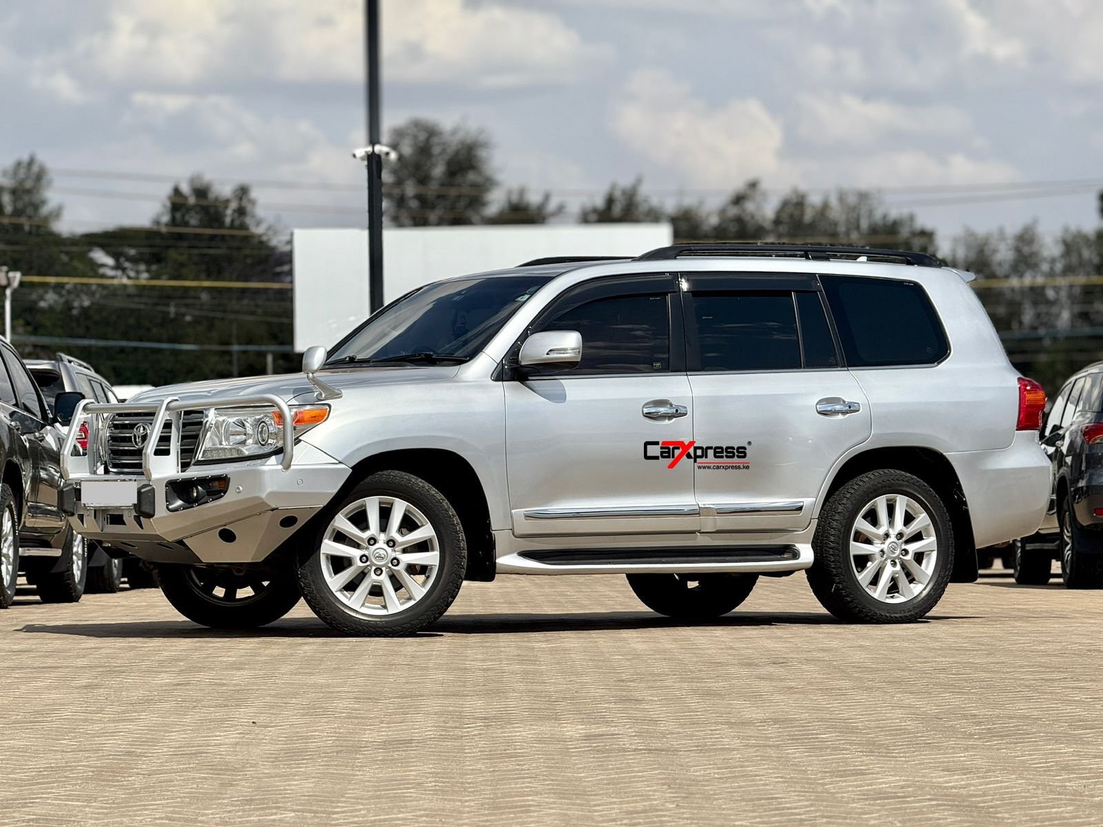 TOYOTA LAND CRUISER ZX V8 thumbnail 7