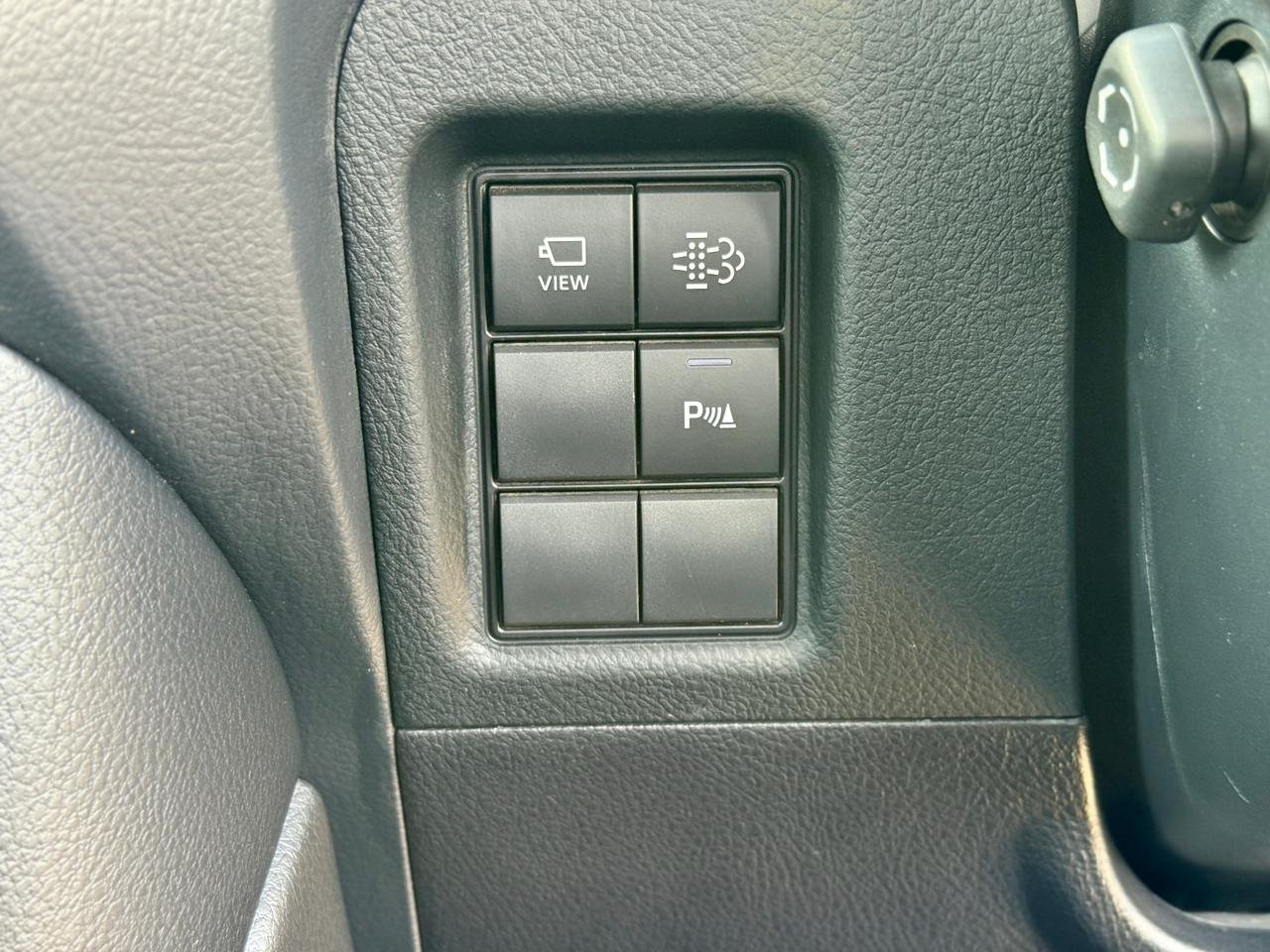 TOYOTA LANDCRUISER PRADO KAKADU thumbnail 13
