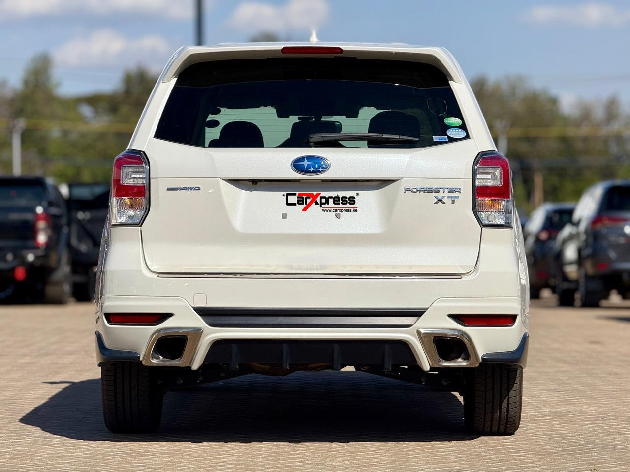 SUBARU FORESTER XT SJG thumbnail 4